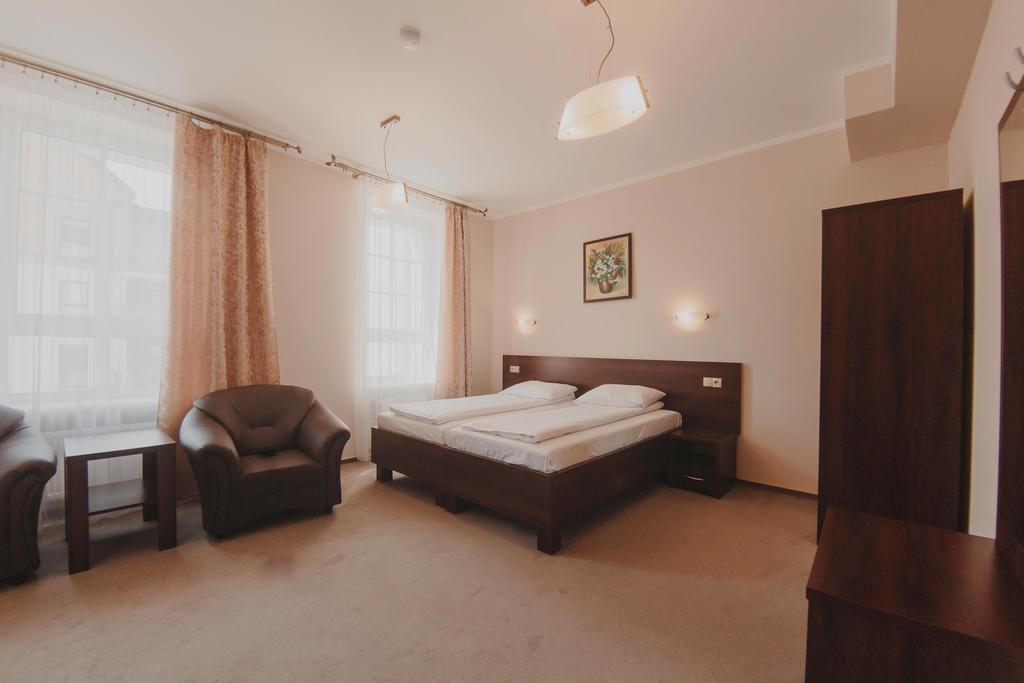 גיז'יצקו Hotel Cesarski - Kaiserhof מראה חיצוני תמונה