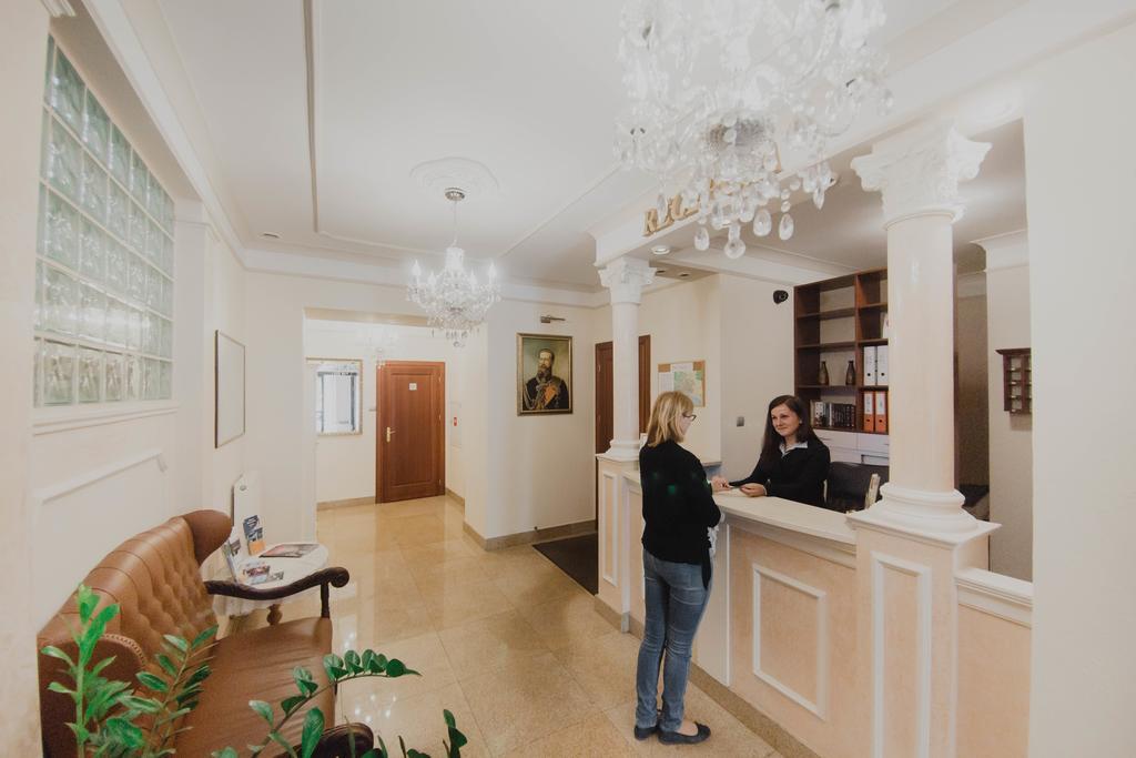 גיז'יצקו Hotel Cesarski - Kaiserhof מראה חיצוני תמונה