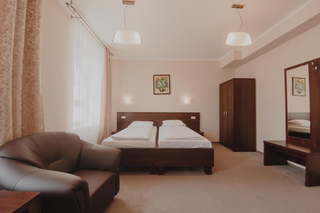 גיז'יצקו Hotel Cesarski - Kaiserhof מראה חיצוני תמונה
